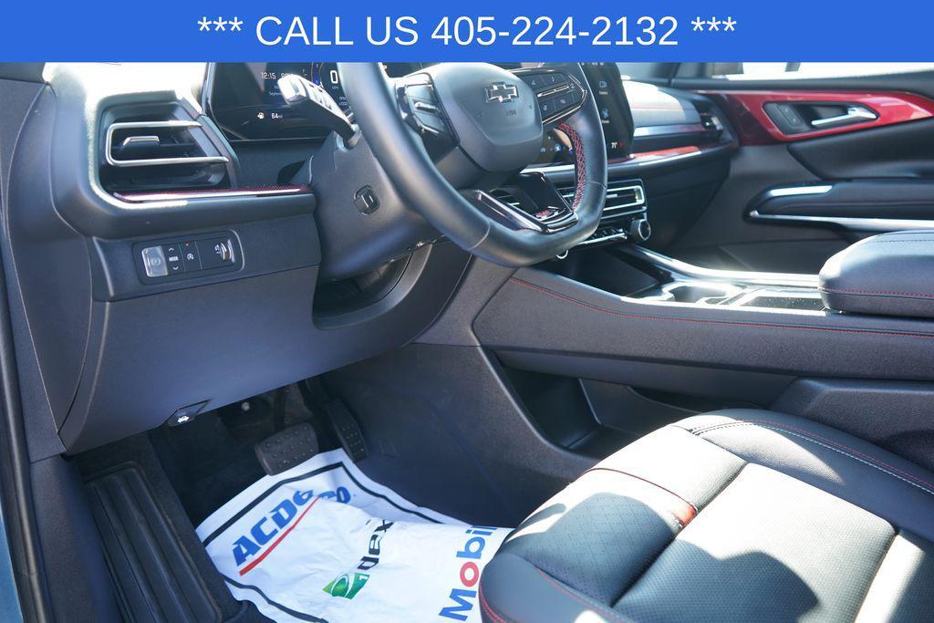 used 2024 Chevrolet Traverse car, priced at $49,990