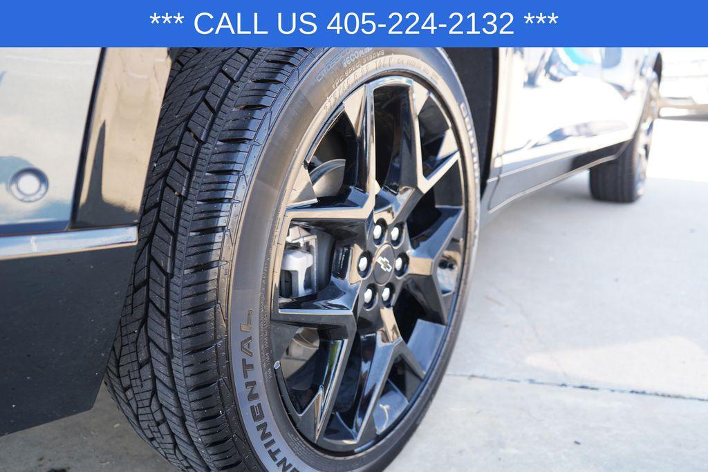 used 2024 Chevrolet Traverse car, priced at $49,990