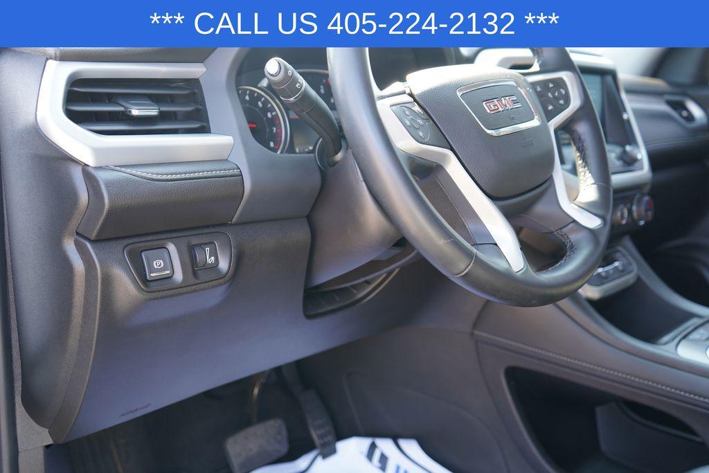 used 2023 GMC Acadia car, priced at $25,900
