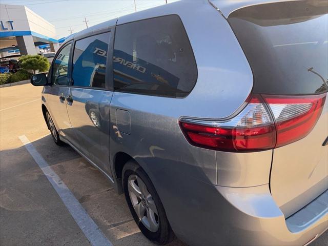 used 2020 Toyota Sienna car, priced at $28,000