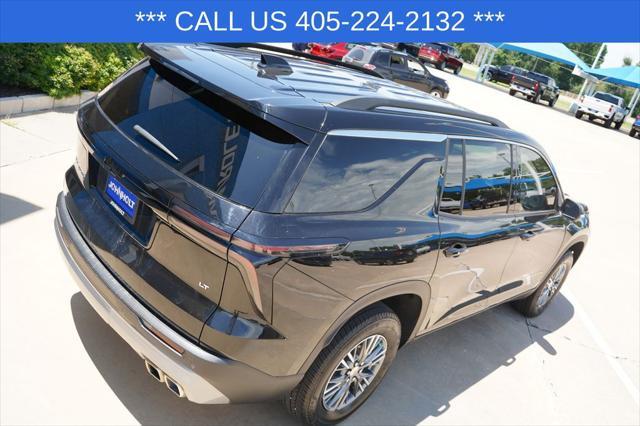 used 2024 Chevrolet Traverse car, priced at $39,598
