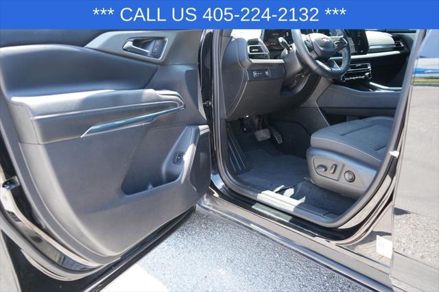 used 2024 Chevrolet Traverse car, priced at $39,598