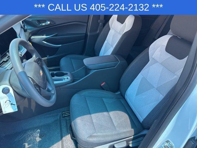 new 2025 Chevrolet Trax car, priced at $23,000