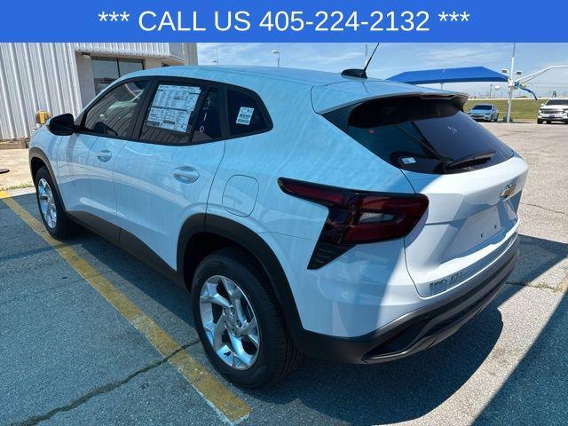 new 2025 Chevrolet Trax car, priced at $23,000