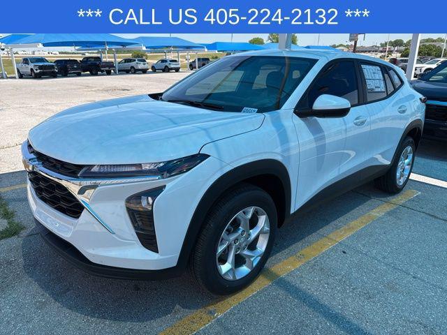 new 2025 Chevrolet Trax car, priced at $23,000