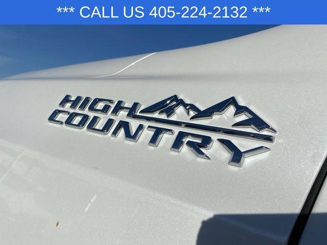 new 2025 Chevrolet Suburban car, priced at $89,841