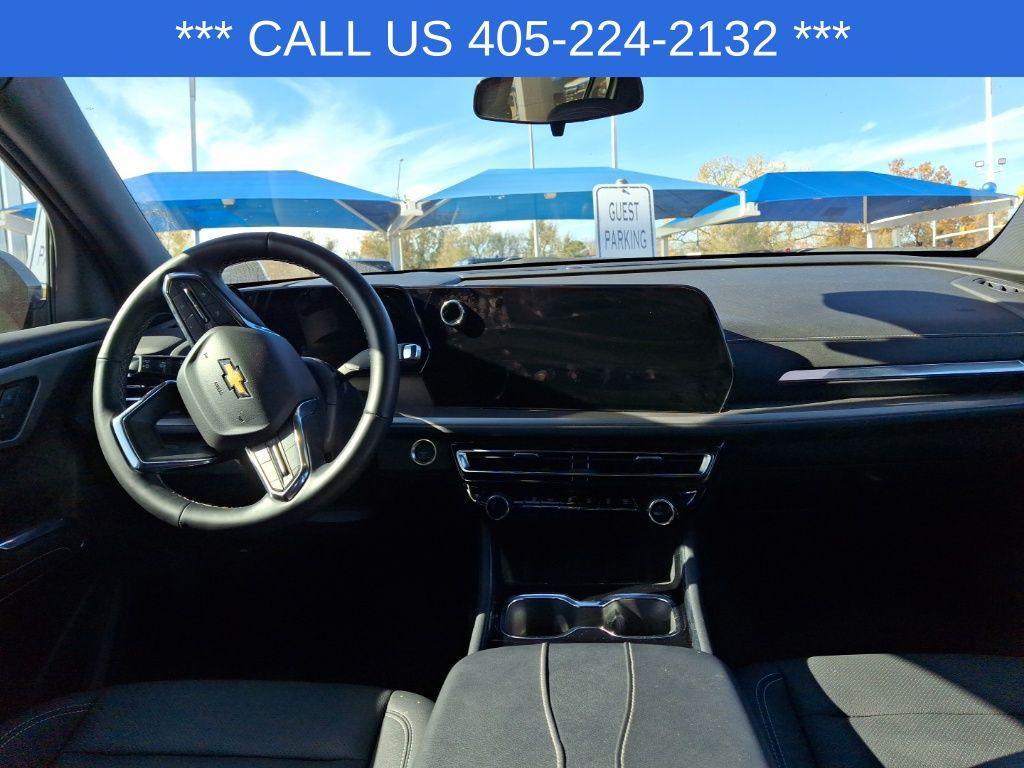 used 2025 Chevrolet Traverse car, priced at $36,029