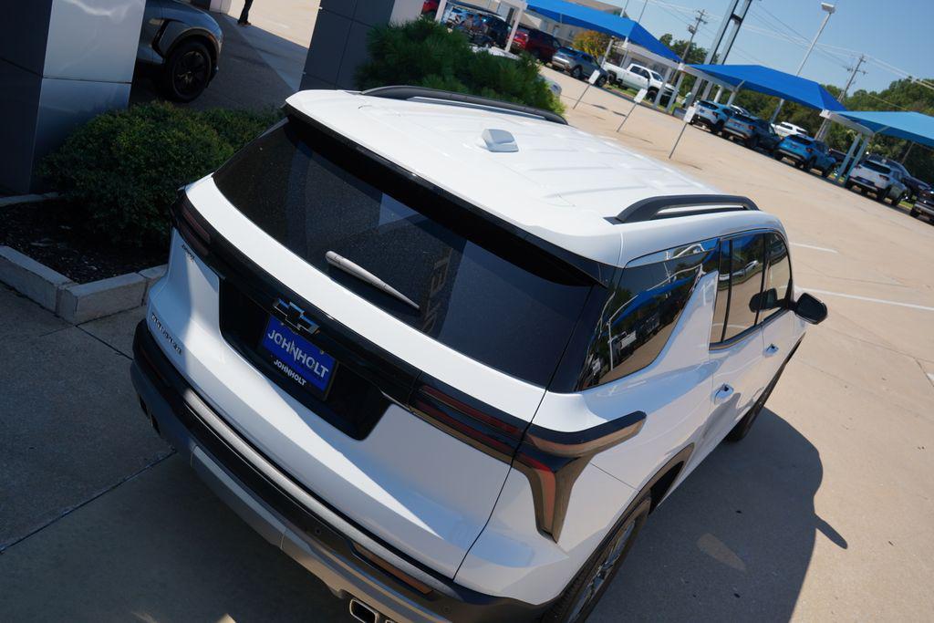 new 2026 Chevrolet Traverse car, priced at $42,387