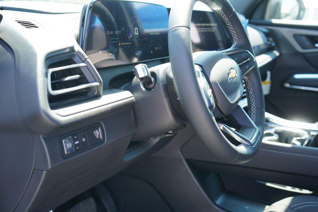 new 2026 Chevrolet Traverse car, priced at $42,387