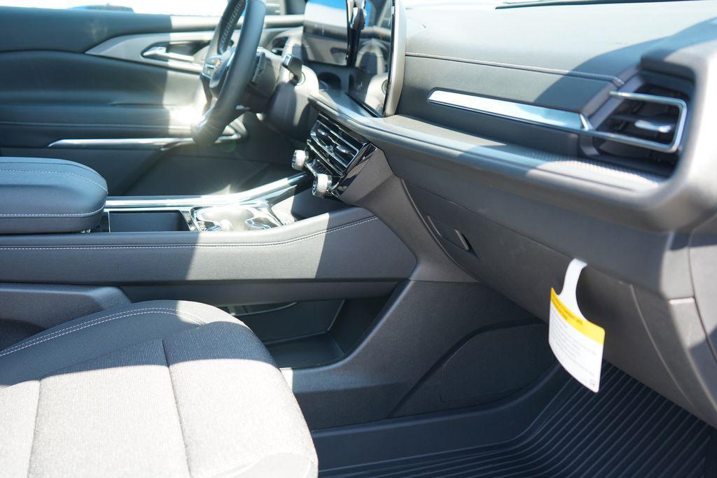 new 2026 Chevrolet Traverse car, priced at $42,387