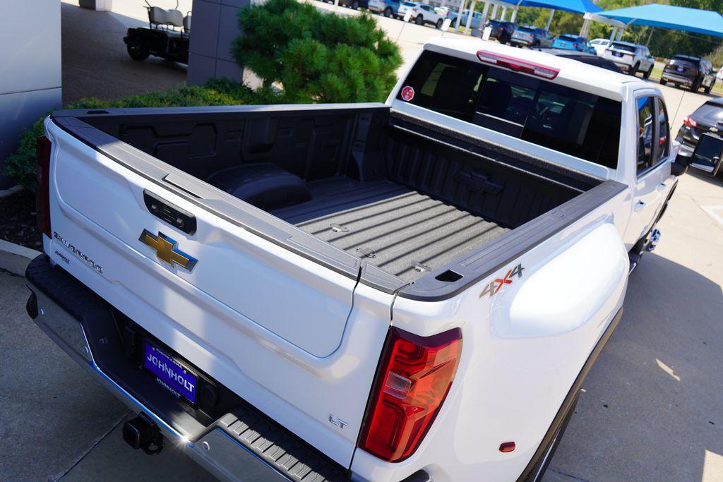 new 2026 Chevrolet Silverado 3500 car, priced at $79,492