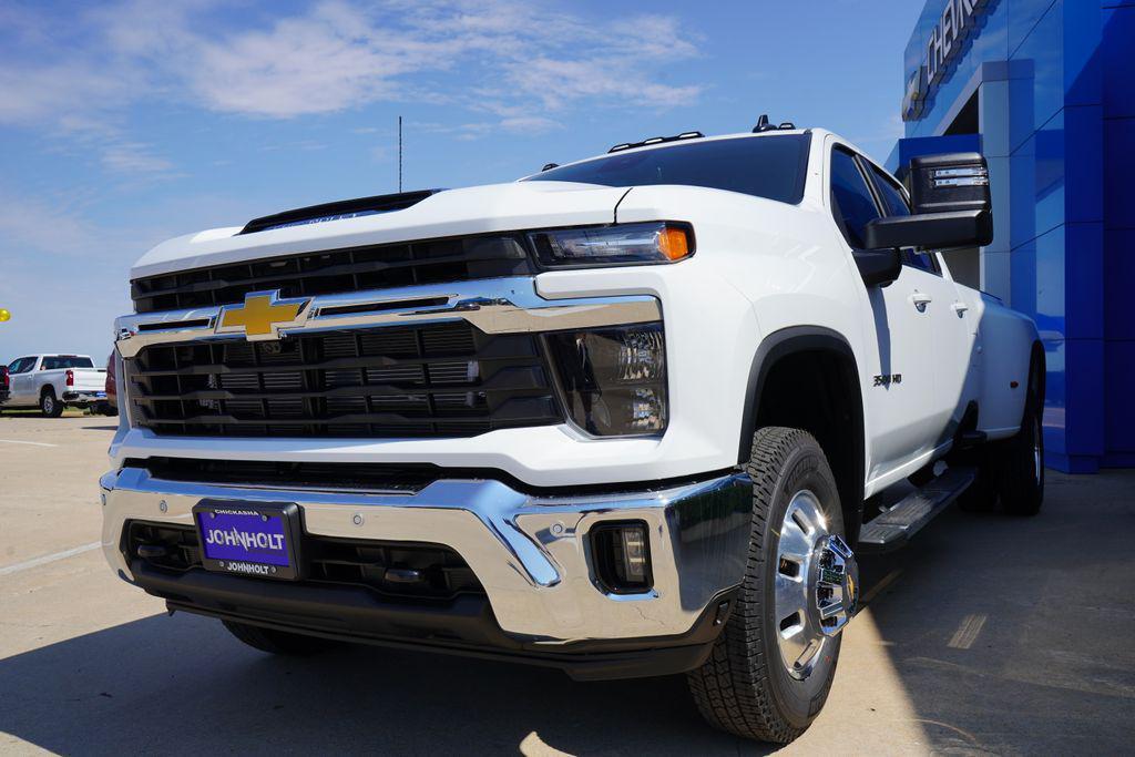 new 2026 Chevrolet Silverado 3500 car, priced at $79,492