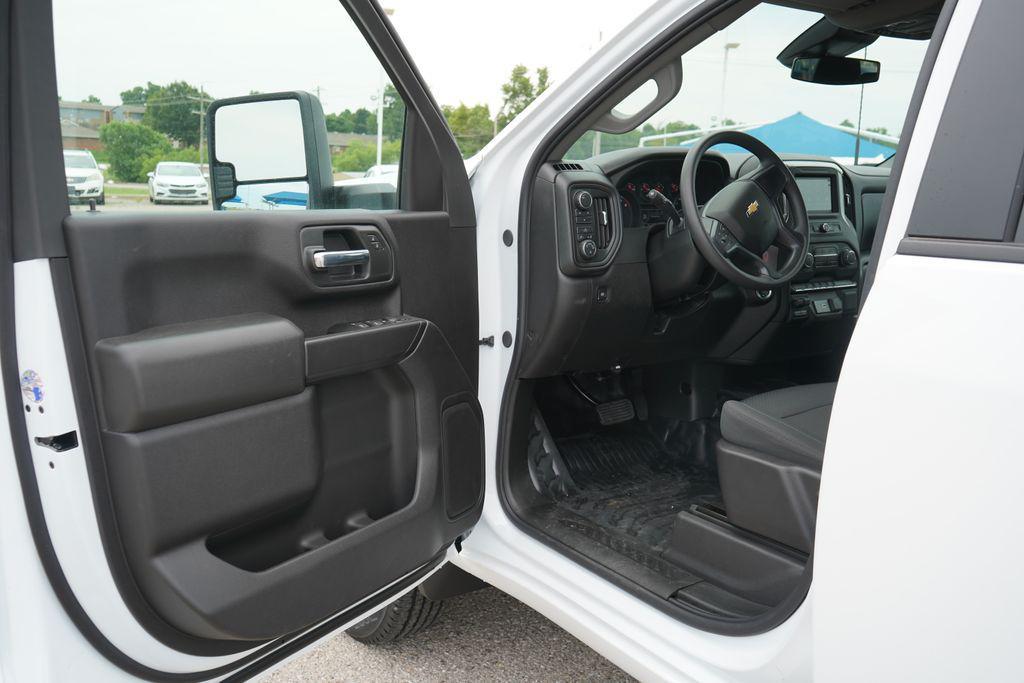 new 2025 Chevrolet Silverado 2500 car, priced at $50,230