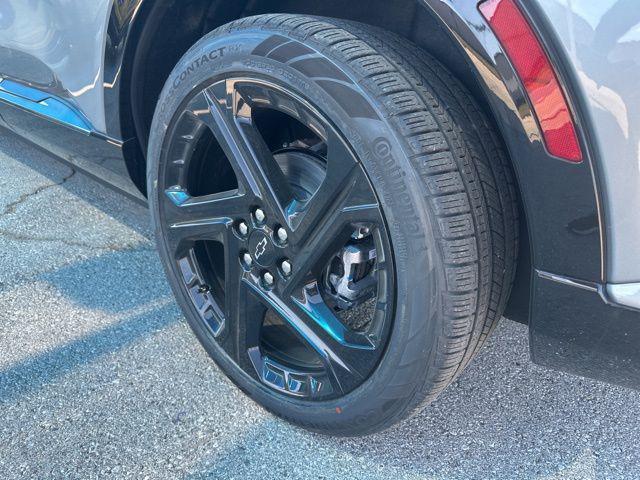 new 2025 Chevrolet Equinox EV car, priced at $34,012