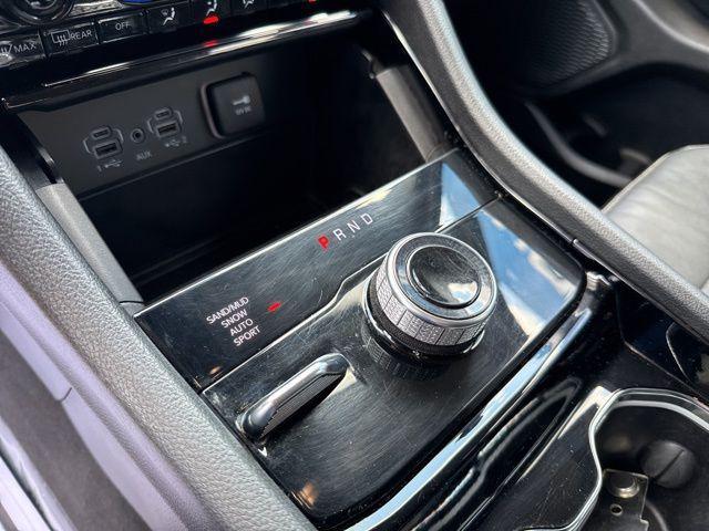 used 2023 Jeep Grand Cherokee car, priced at $27,554