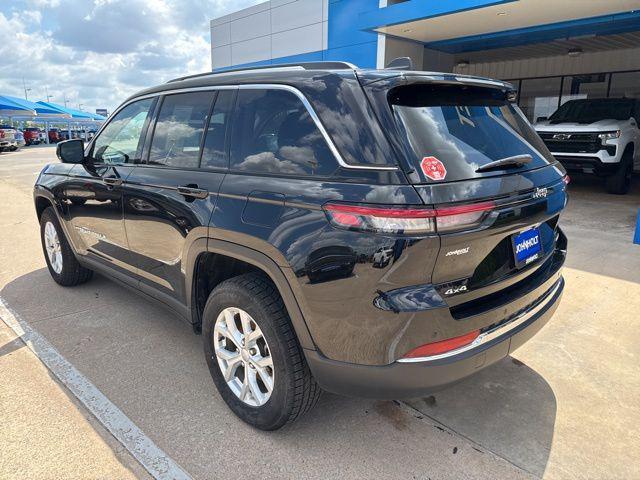used 2023 Jeep Grand Cherokee car, priced at $27,554