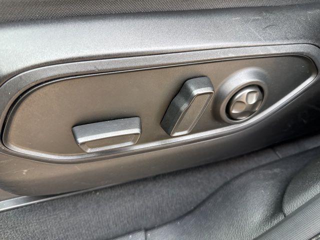 used 2023 Jeep Grand Cherokee car, priced at $27,554