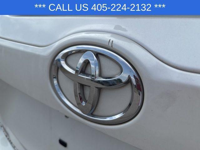 used 2017 Toyota Highlander car, priced at $17,991