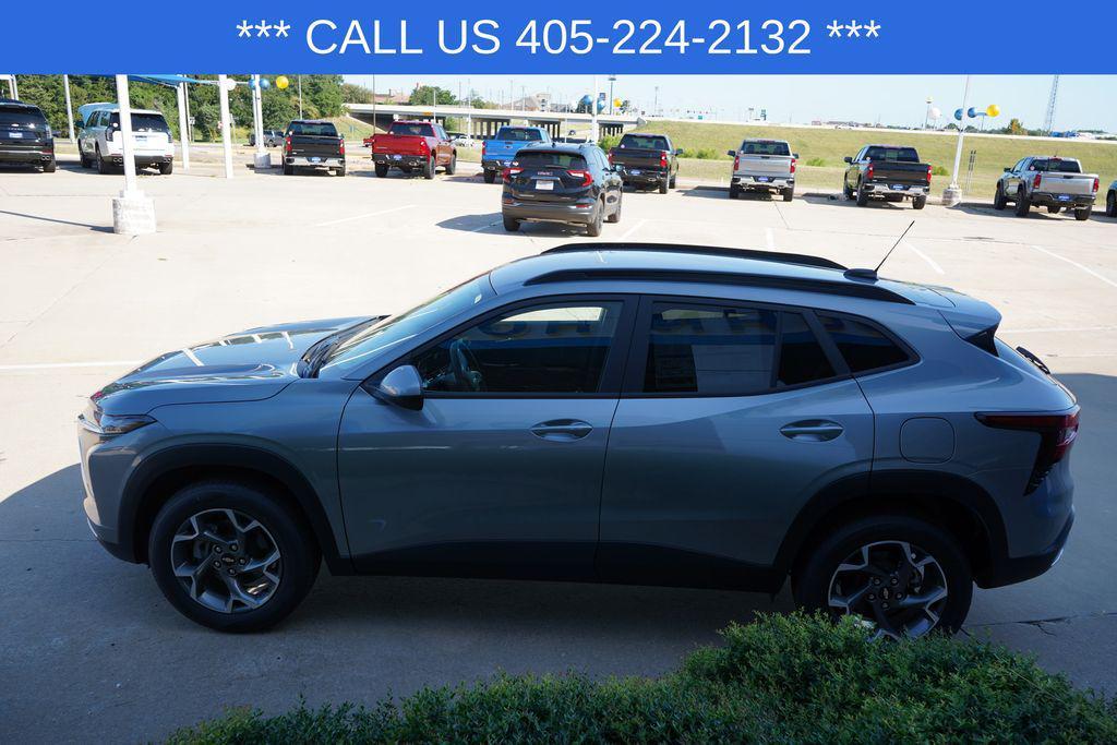 new 2025 Chevrolet Trax car, priced at $24,500