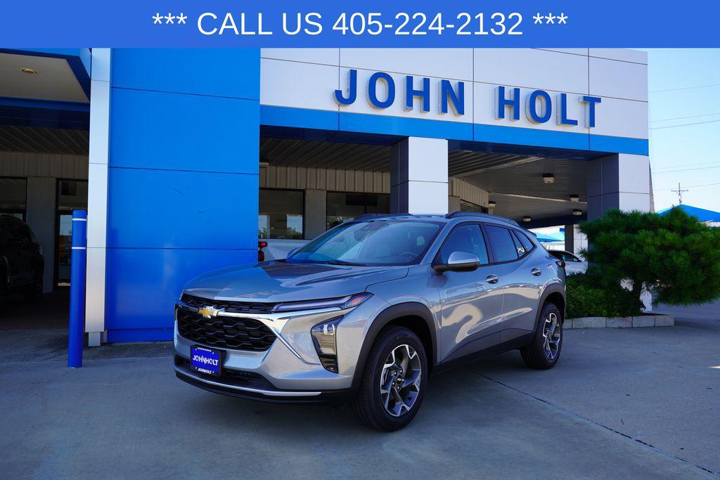 new 2025 Chevrolet Trax car, priced at $24,500