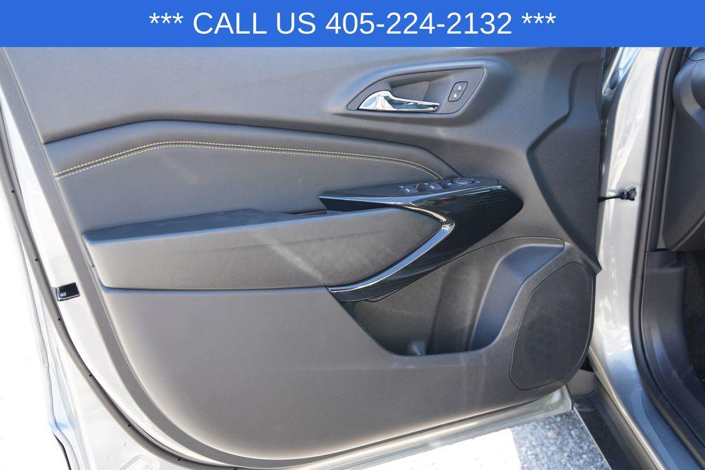 new 2025 Chevrolet Trax car, priced at $24,500