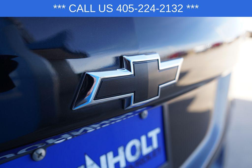 used 2020 Chevrolet Equinox car, priced at $16,999