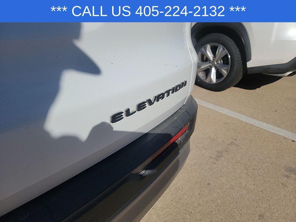 used 2024 GMC Acadia car, priced at $38,775