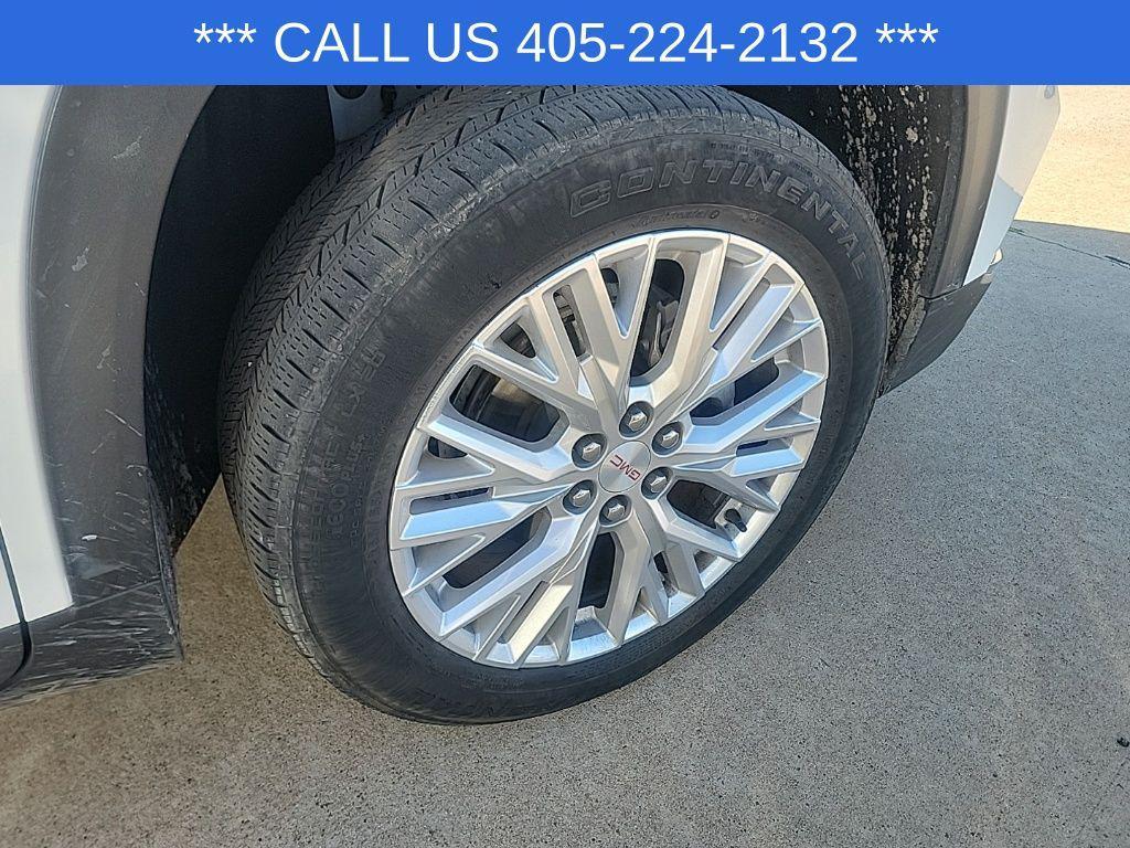 used 2024 GMC Acadia car, priced at $38,775