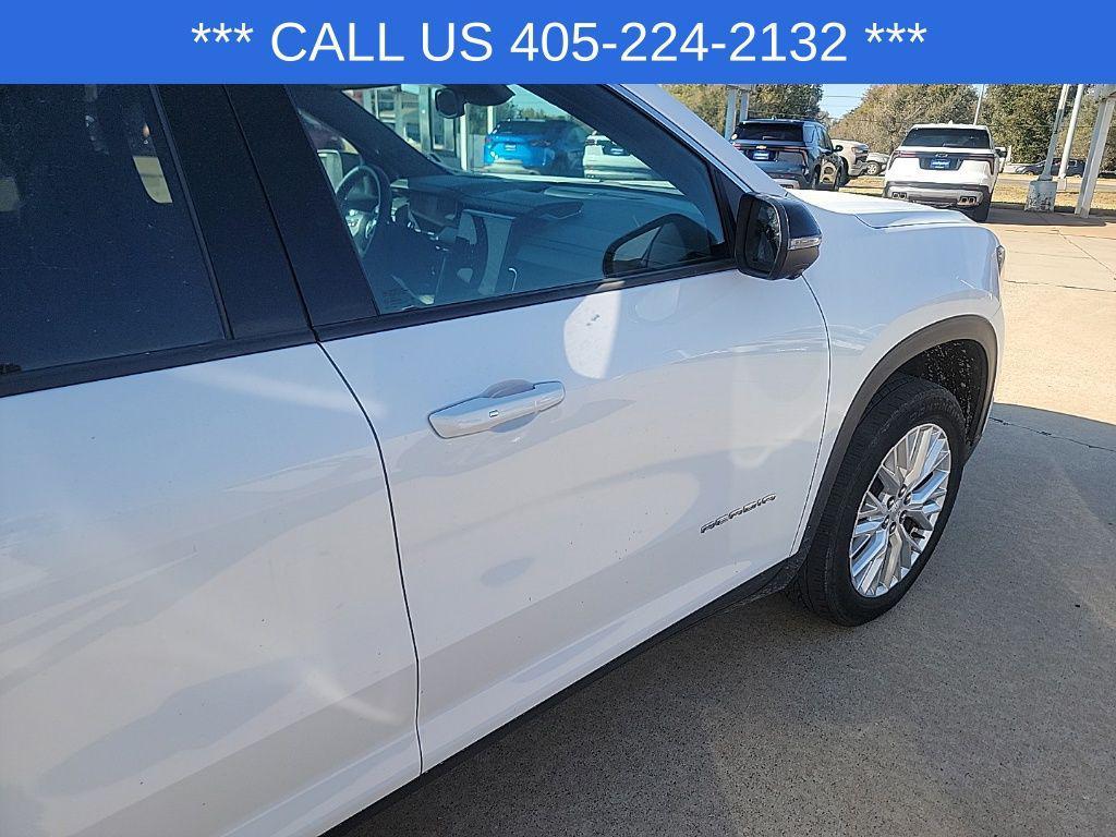 used 2024 GMC Acadia car, priced at $38,775