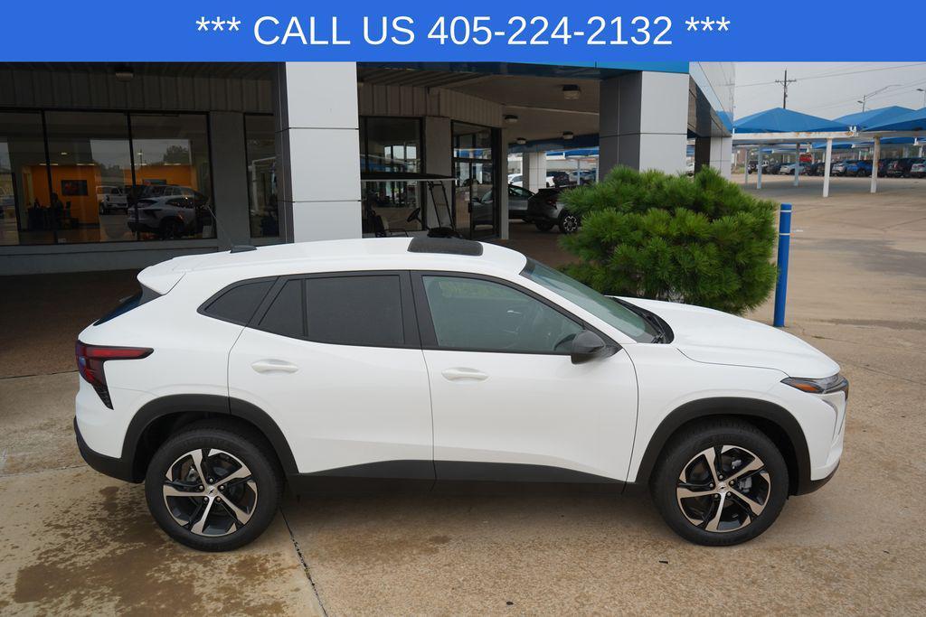 new 2025 Chevrolet Trax car, priced at $24,750
