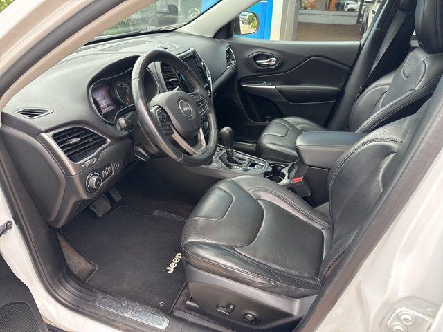used 2019 Jeep Cherokee car, priced at $19,900