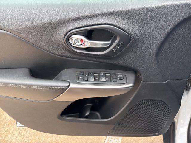 used 2019 Jeep Cherokee car, priced at $19,900