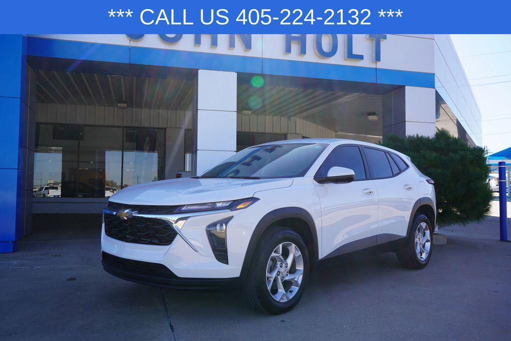 used 2024 Chevrolet Trax car, priced at $19,999