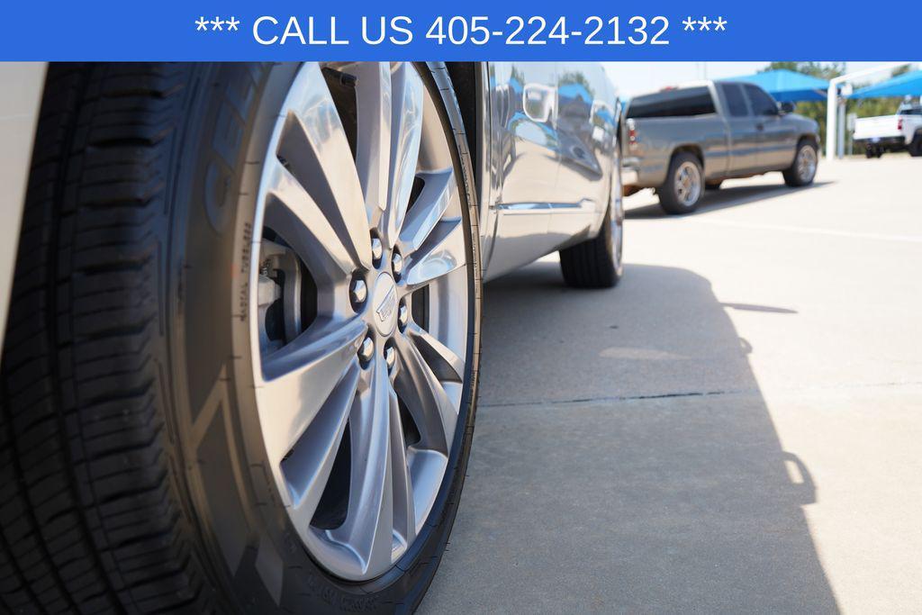 used 2024 Cadillac XT6 car, priced at $40,972