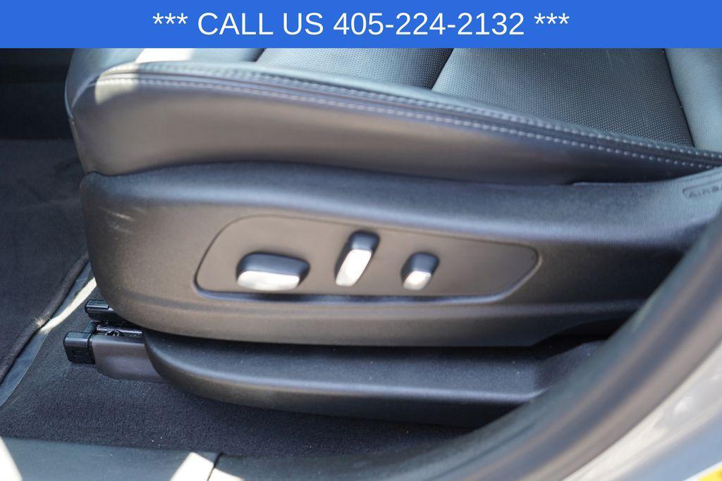 used 2024 Cadillac XT6 car, priced at $40,972