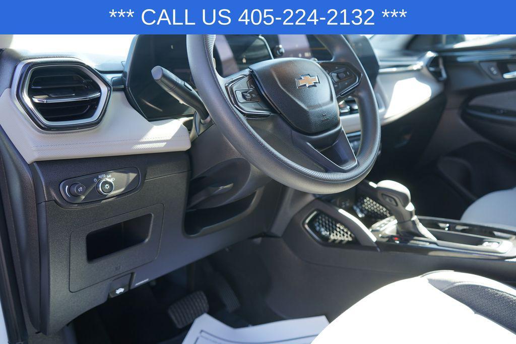 used 2025 Chevrolet TrailBlazer car, priced at $20,489