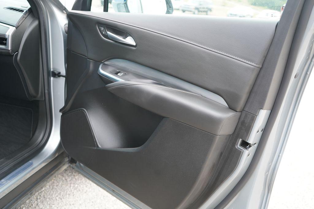 used 2025 Cadillac XT4 car, priced at $31,800