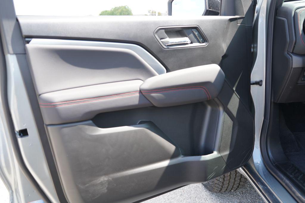 new 2026 Chevrolet Colorado car, priced at $44,760