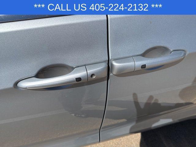 used 2023 Chrysler Pacifica car, priced at $24,991