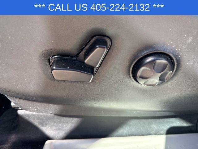used 2023 Chrysler Pacifica car, priced at $24,991