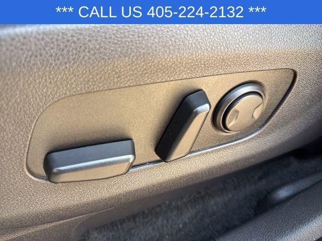 used 2023 Kia Carnival car, priced at $31,500