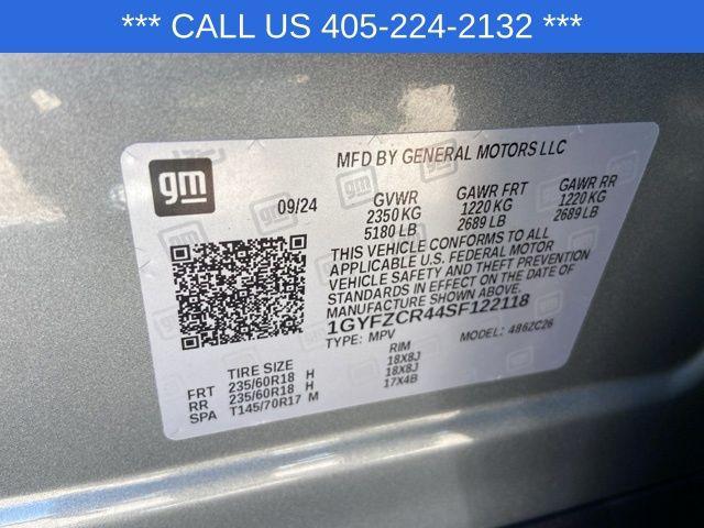 used 2025 Cadillac XT4 car, priced at $41,900