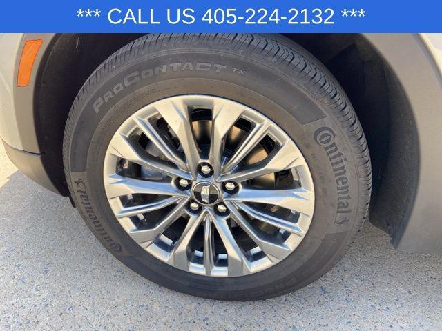 used 2025 Cadillac XT4 car, priced at $41,900