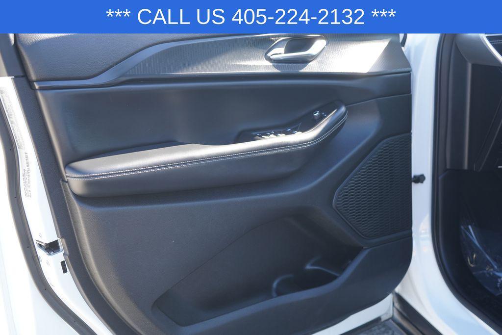 used 2023 Jeep Grand Cherokee L car, priced at $24,158