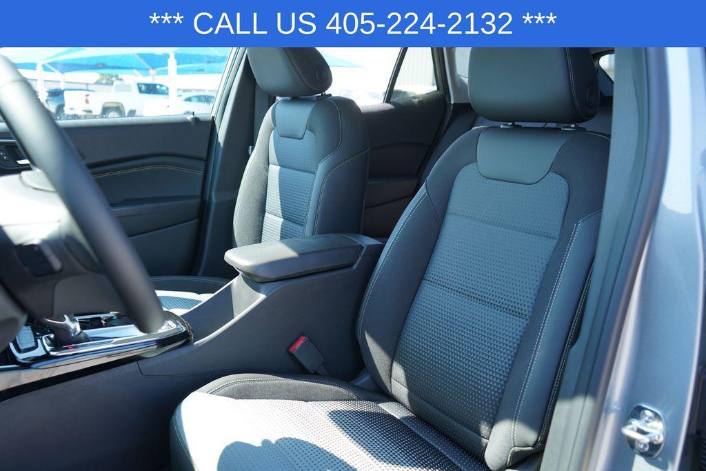 new 2025 Chevrolet Trax car, priced at $24,495