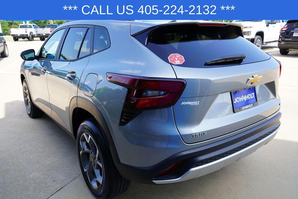used 2025 Chevrolet Trax car, priced at $23,990