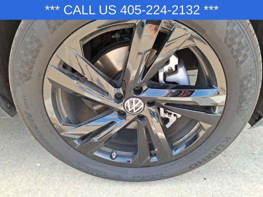 used 2025 Volkswagen Atlas Cross Sport car, priced at $42,570