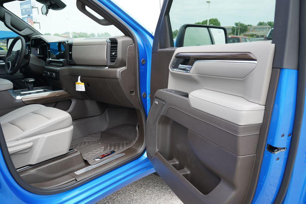 new 2025 Chevrolet Silverado 1500 car, priced at $63,609