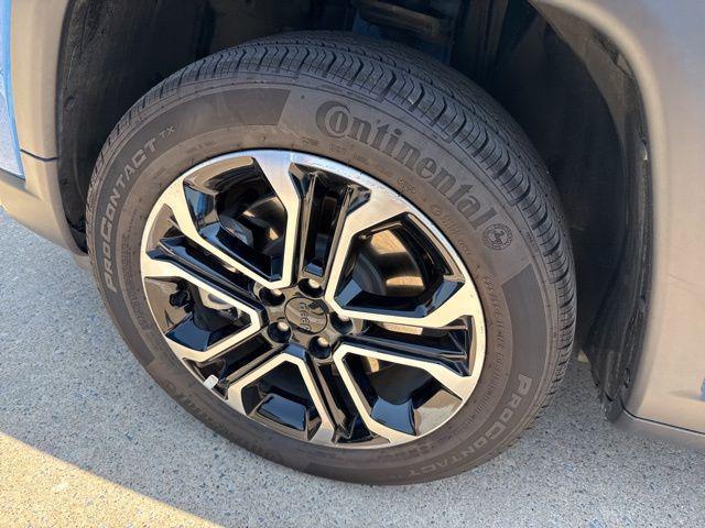 used 2023 Jeep Compass car, priced at $24,900