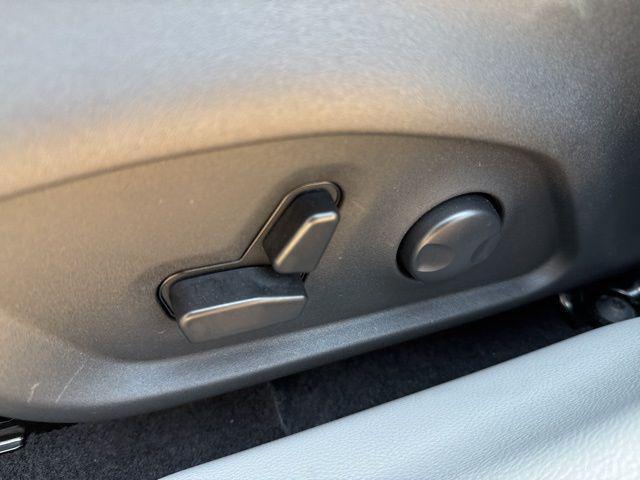used 2023 Jeep Compass car, priced at $24,900